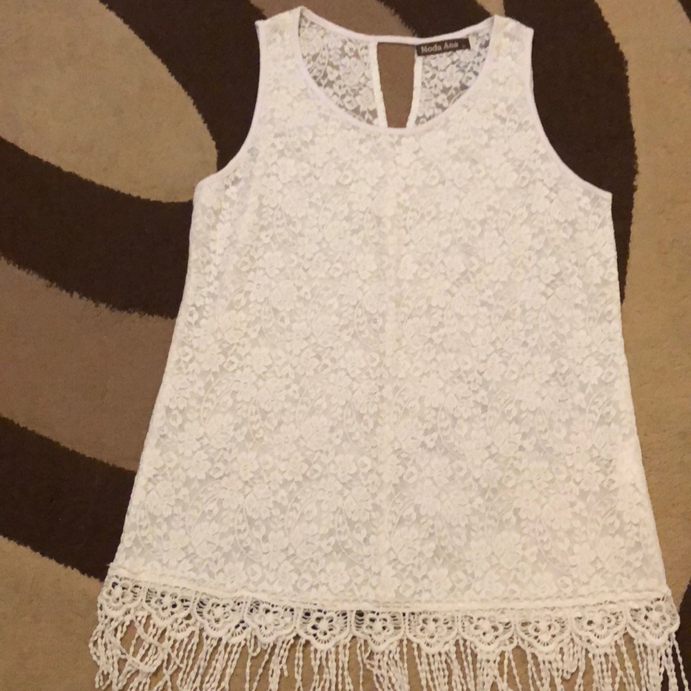 White lace tank top